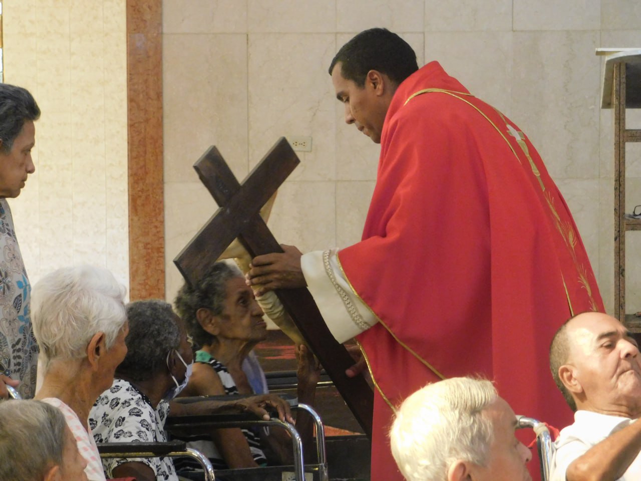 Adoración de la cruz